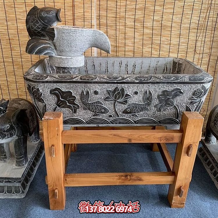 青石仿古長(zhǎng)方形庭院荷花流水魚(yú)缸雕塑