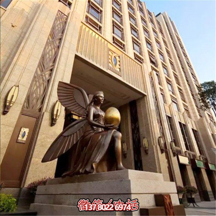玻璃鋼仿銅西方女人物雕塑，為小區(qū)、寫(xiě)字樓門(mén)前添彩