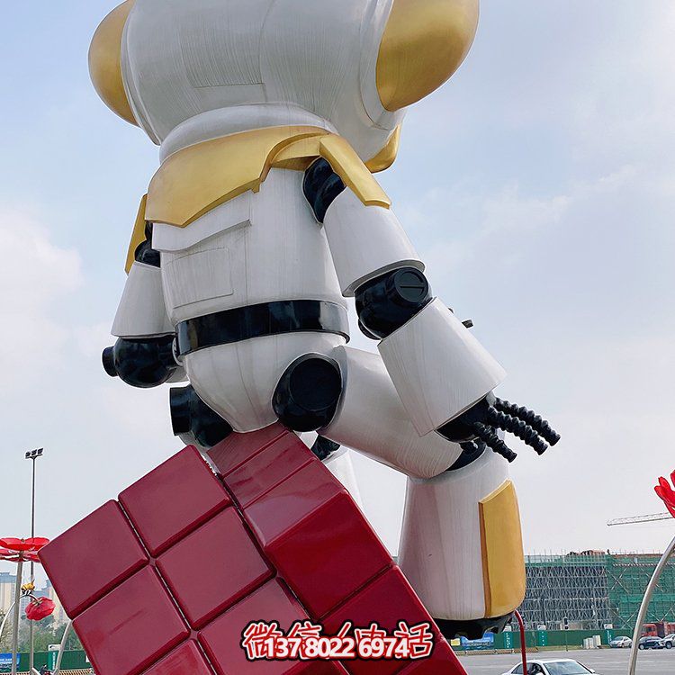 創(chuàng)意大型機(jī)器人魔方——讓商場(chǎng)超市門口變身創(chuàng)意樂園