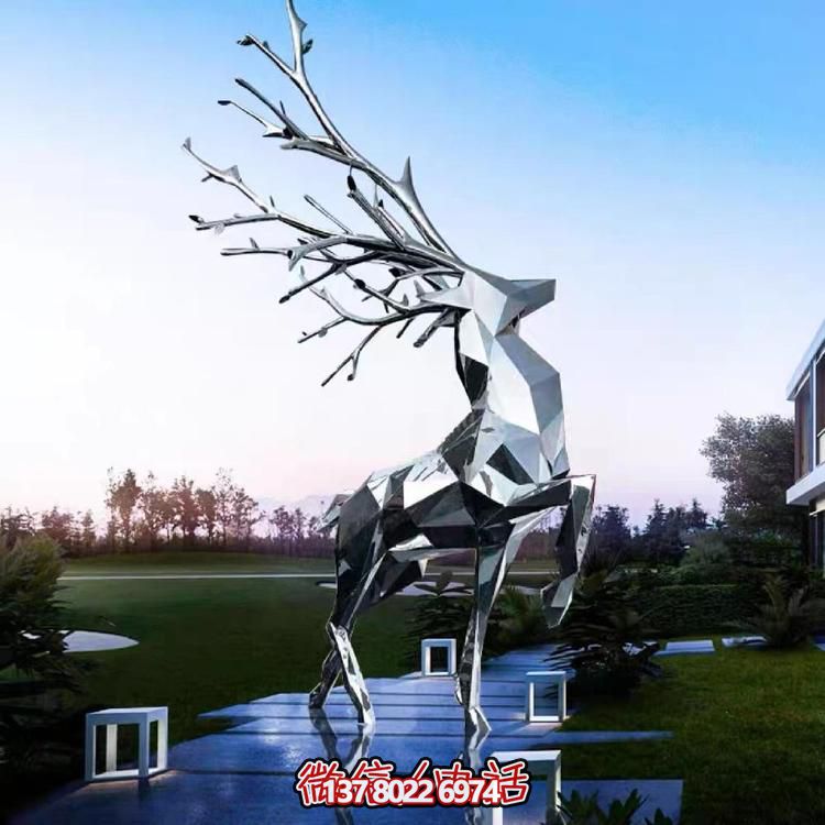 不銹鋼幾何形鏡面彩繪擺件，為校園景觀戶(hù)外售樓處帶來(lái)時(shí)尚美感