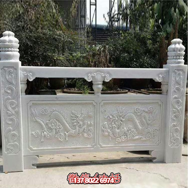 精美藝術(shù)雕刻防護欄讓您家園更加完美