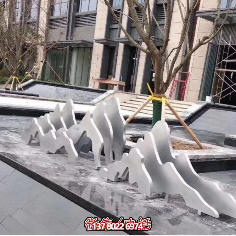 融合唯美抽象，完美裝點小區(qū)景觀的不銹鋼噴泉水池雕塑