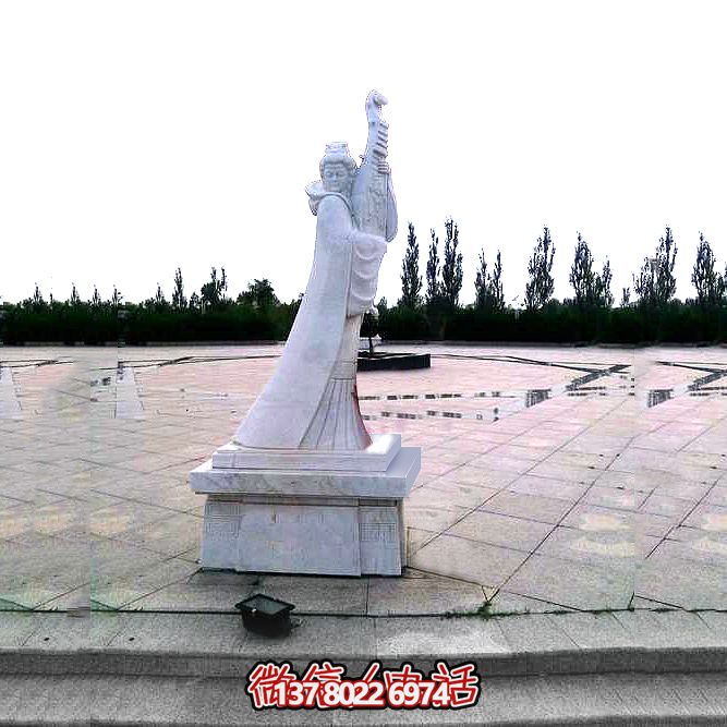 傳承古代美女王昭君的石雕廣場(chǎng)