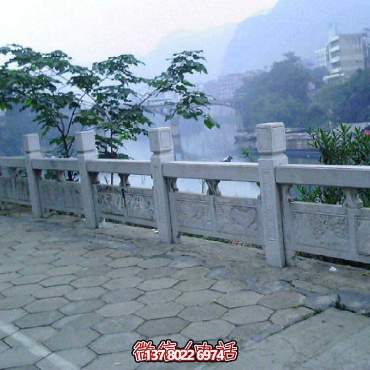 品質(zhì)精良的大理石欄桿、欄板及雕塑，締造美麗景觀