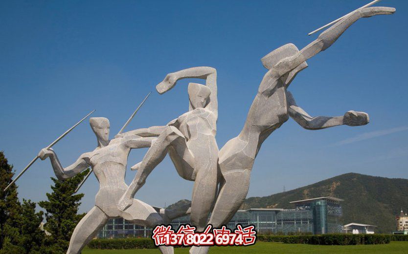廣場草坪擺放玻璃鋼標(biāo)槍運(yùn)動(dòng)雕塑