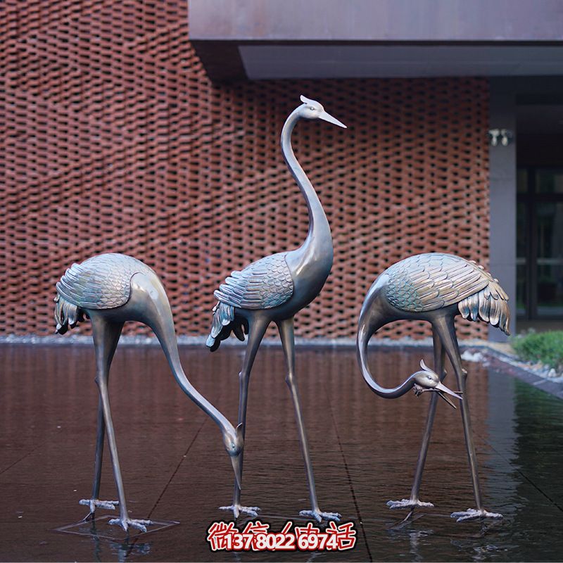 不銹鋼仿銅戶(hù)外景觀仙鶴雕塑