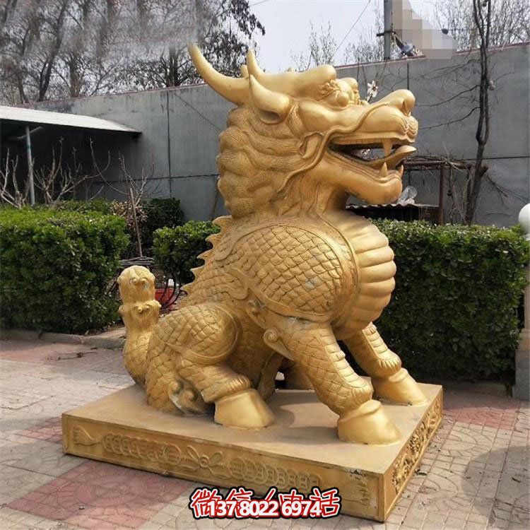 企業(yè)門口擺放玻璃鋼仿銅麒麟雕塑