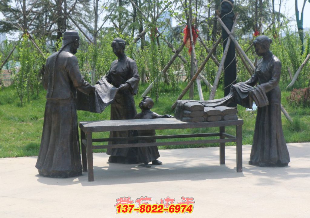 市井生活：傳統(tǒng)商貿與家庭溫情銅雕圖景